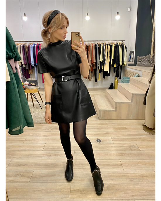 ПЛАТЬЕ МИНИ с юбкой-трапецией, высокой талией,  с 2 карманами (из ЭКО-кожи на замше) - фото 11117