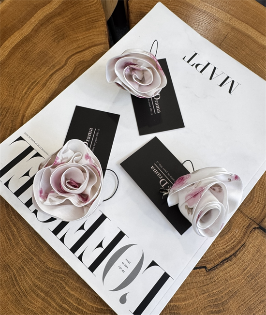 БРОШЬ цветок-бутон из японской вискозы в цветы - фото 37945