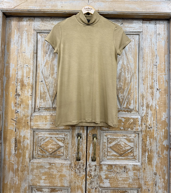 ВОДОЛАЗКА с коротким воротником и коротким рукавом (из тонкого трикотажа), теплый бежевый - фото 38605