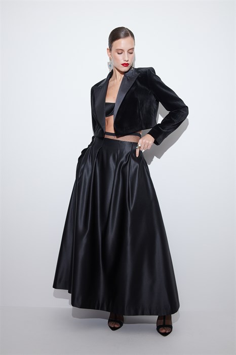 ЮБКА-трапеция МИДИ с защипами на талии (из плотного атласа, ЧЕРНАЯ) - фото 39334