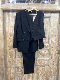 ЖИЛЕТКА для костюма-тройки (из черной шерсти) - фото 21962