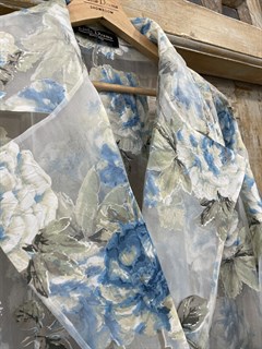 НАКИДКА-платье-плащ из органзы (из в крупные цветы) - фото 22878