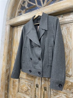 КОРОТКИЙ БУШЛАТ (легкое пальто-жакет, двубортное), из суконной шерсти меланж - фото 26037