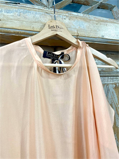 Ассиметричная блузка без рукавов (из персикового шелка) - фото 28623