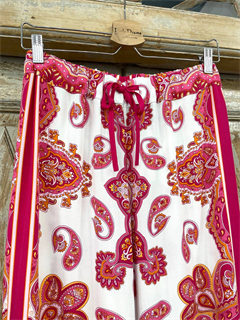 БРЮКИ круизные (из легкой вискозы-сатин в оранжево-розовый принт) - фото 34947