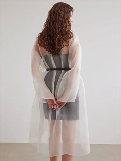 ПЛАТЬЕ-ЧЕХОЛ из органзы, минималистично, с круглым вырезом, оверсайз (IVORY) - фото 37564