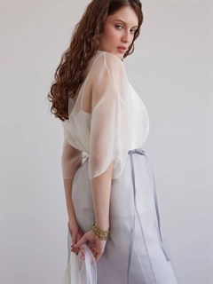 БЛУЗКА из органзы, минималистичная, с коротким рукавом, с круглым вырезом, оверсайз (IVORY) - фото 37573