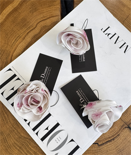 БРОШЬ цветок-бутон из японской вискозы в цветы - фото 37947