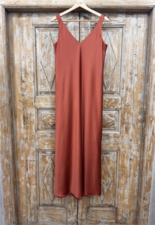 ПЛАТЬЕ КОМБИНАЦИЯ приталенное (D-100, двустороннее, двойное, на широких бретелях, из мягкого атласа), ТЕРРАКОТ - фото 37964