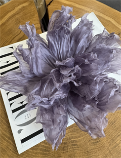 БРОШЬ-ЧОКЕР, ЦВЕТОК "ПИОН" среднего размера (ПЫЛЬНО-СИРЕНЕВЫЙ) - фото 38153