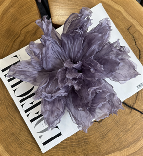 БРОШЬ-ЧОКЕР, ЦВЕТОК "ПИОН" среднего размера (ПЫЛЬНО-СИРЕНЕВЫЙ) - фото 38154