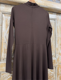 ПЛАТЬЕ длинное "Вторая кожа" с горлом, юбкой-колокол и длинными рукавами (из нежного вискозного джерси Mtt) - фото 38542