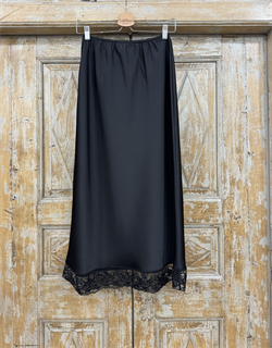 ЮБКА атласная  с кружевом однослойная по косой D-80 (из атласа TWIN) - фото 38637