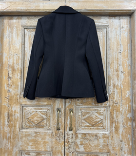 ЖАКЕТ приталенный, однобортный (из черной шерсти в рубчик) - фото 38667