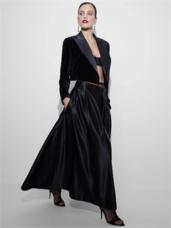 ЮБКА-трапеция МИДИ с защипами на талии (из плотного атласа, ЧЕРНАЯ)