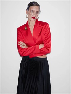 ЖАКЕТ короткий "БОЛЕРО" с острыми лацканами, однобортный, приталенный (из КРАСНОГО атласа) - фото 38990