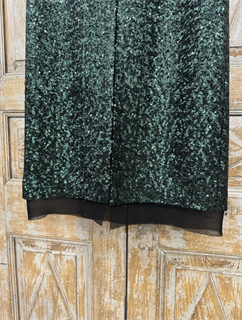 ЮБКА миди КАРАНДАШ-РЮМОЧКА с разрезом спереди (из изумрудных пайеток) - фото 39084