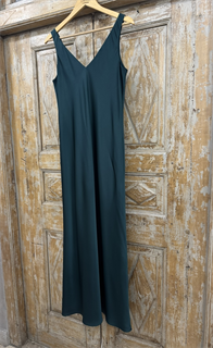 ПЛАТЬЕ КОМБИНАЦИЯ приталенное (D-105, двустороннее, двойное, на широких бретелях, из мягкого атласа), ИЗУМРУД - фото 39153