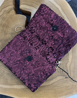 КЛАТЧ-конверт из БОРДО пайеток на цепочке - фото 39241