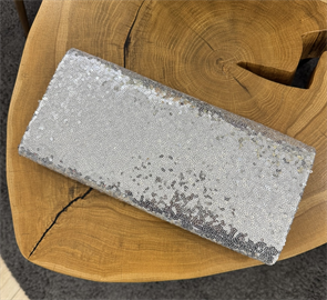 КЛАТЧ-конверт из серебристых Пайеток - фото 39297