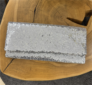 КЛАТЧ-конверт из серебристых Пайеток - фото 39298