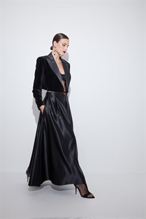 ЮБКА-трапеция МИДИ с защипами на талии (из плотного атласа, ЧЕРНАЯ) - фото 39333