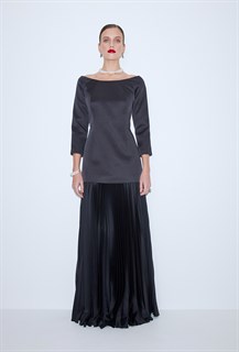 БЛУЗКА "Меган" силуэтная, удлиненная, приталенная, с открытыми плечами (из дабл-дюшеса, ЧЕРНАЯ) - фото 39408