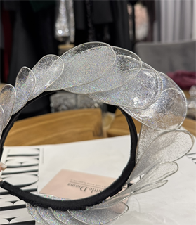 Ободок-корона с лепестками из эмали by Beretkah - фото 39589