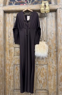 ПЛАТЬЕ (D-100) с драпировкой, подрезом на запАхе, цельнокроенными рукавами и двойной юбкой по косой (из премиум-атласа),  ШОКОЛАД