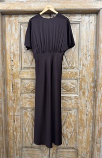 ПЛАТЬЕ (D-100) с драпировкой, подрезом на запАхе, рукавами крылышками и двойной юбкой по косой (из премиум-атласа),  ШОКОЛАД - фото 39717