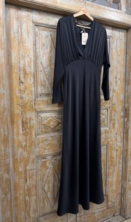 ПЛАТЬЕ (D-100) с драпировкой, подрезом на запАхе, цельнокроенными рукавами и двойной юбкой по косой (из премиум-атласа),  ЧЕРНЫЙ - фото 39814