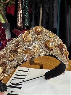 ОБОДОК "КОКОШНИК" золотой со стразами - фото 39993