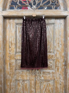 ЮБКА-КАРАНДАШ из пайеток, с разрезом сзади (длина 77 см), БОРДО - фото 40013