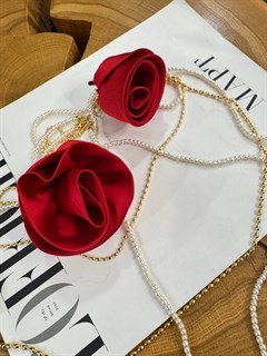 БРОШЬ цветок-бутон из премиум-атласа (красный)