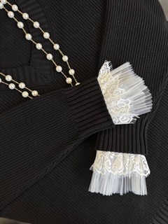 МАНЖЕТЫ c кружевом на пуговице