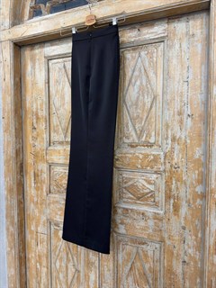 БРЮКИ "Эмили" прямые, слегка расклешенные к низу (из вискозы-кади), ЧЕРНЫЙ - фото 40865