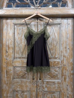 ТОП на тонких бретельках с кружевом (из премиум атласа), ШОКОЛАД с зеленым - фото 41502