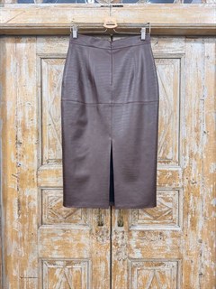 ЮБКА-карандаш, зауженная, высокая шлица, отстрочка крестом, D-73 (из ЭКО-кожи "КРОКОДИЛ"), ШОКОЛАДНЫЙ - фото 41854