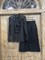 ЮБКА-ТРАПЕЦИЯ миди с клапанами и разрезом спереди (премиальная черная костюмная шерсть) - фото 25937