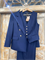ЖИЛЕТКА для костюма-тройки (из синей шерсти с золотыми пуговицами) - фото 27514
